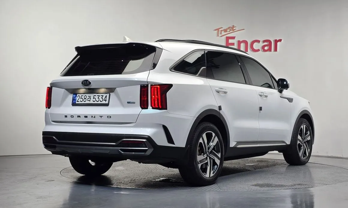 Kia Sorento — фото 4