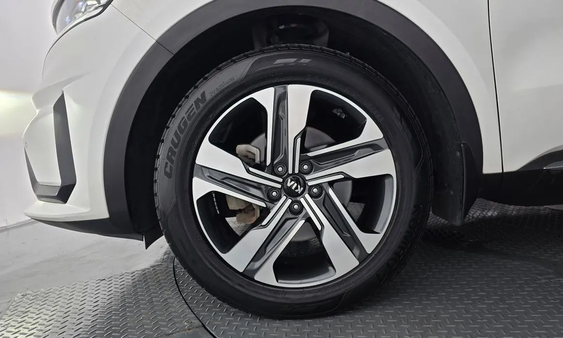 Kia Sorento — фото 10