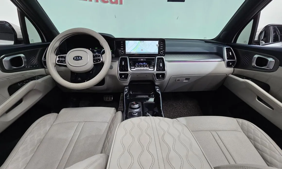 Kia Sorento — фото 9