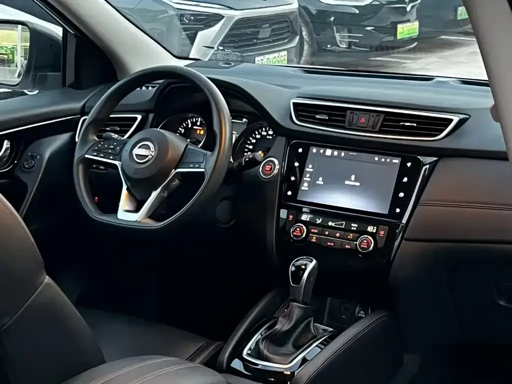 Nissan Qashqai — фото 5