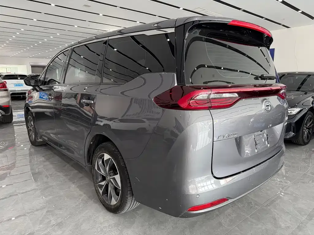 GAC Motor Trumpchi M6 — фото 10