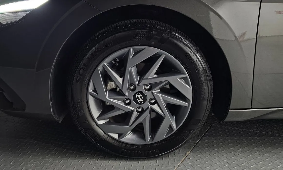 Hyundai AVANTE — фото 7