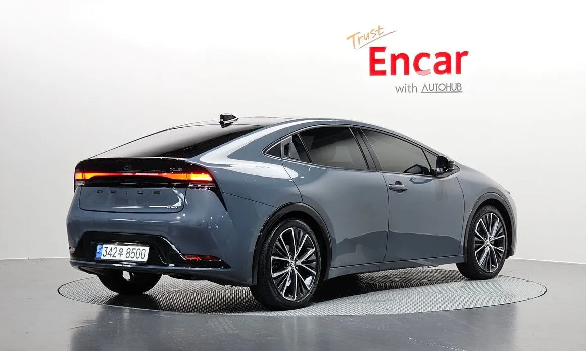 Toyota Prius — фото 2