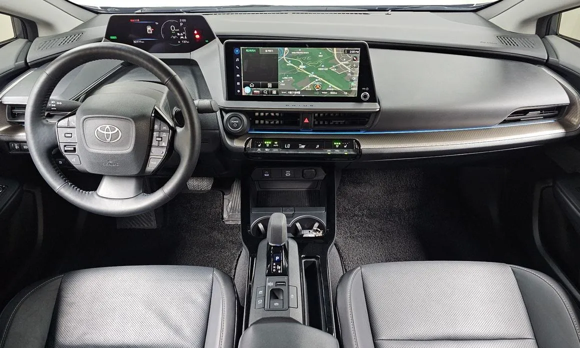 Toyota Prius — фото 10