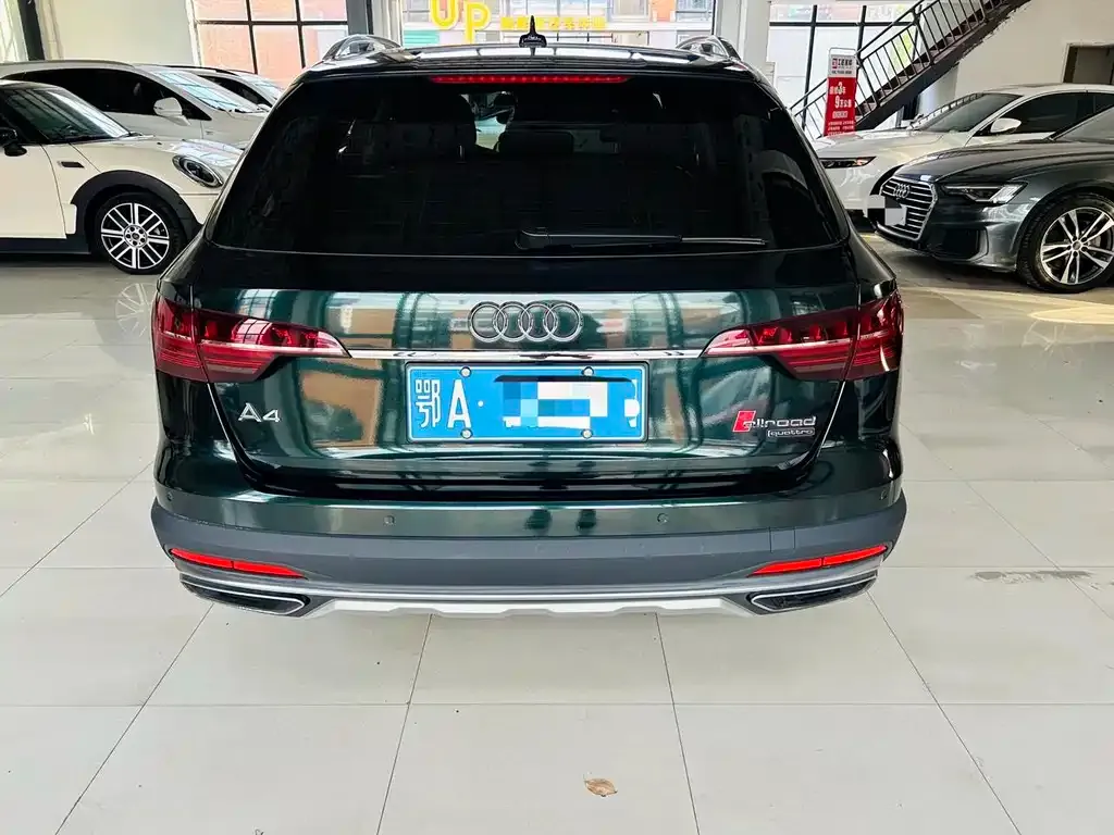 Audi A4 (Import) — фото 3