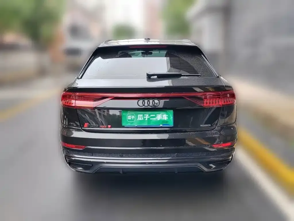 Audi Q8 — фото 10