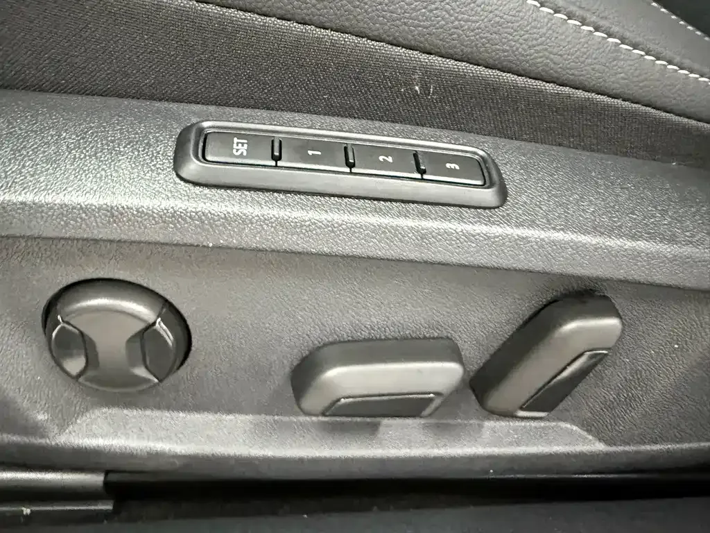 Volkswagen Passat — фото 8