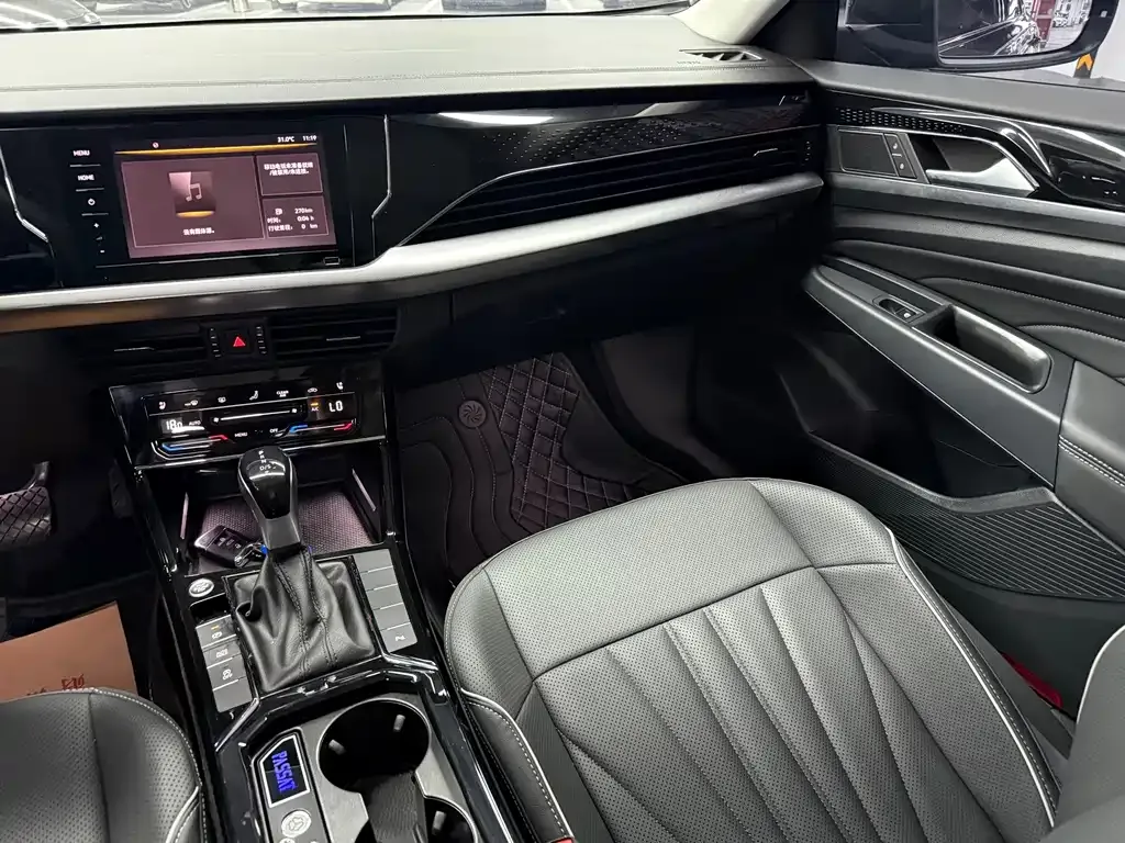 Volkswagen Passat — фото 7