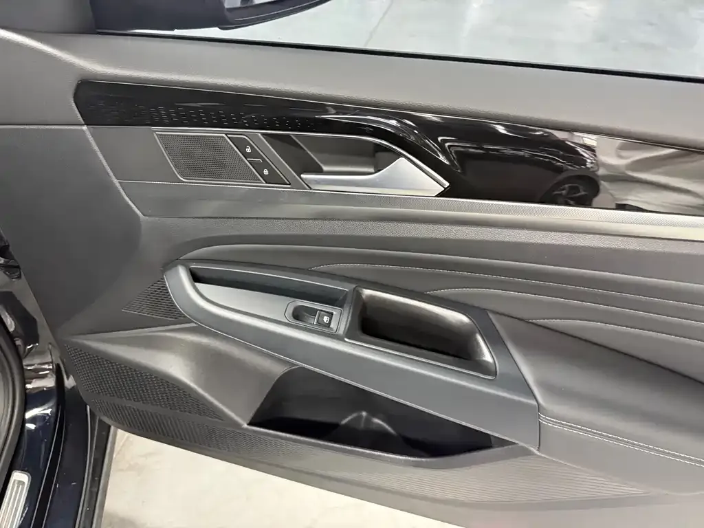 Volkswagen Passat — фото 5