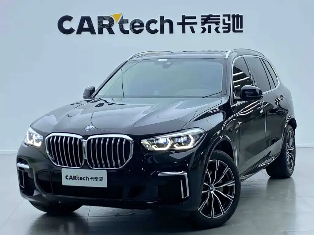 BMW X5 — фото 1