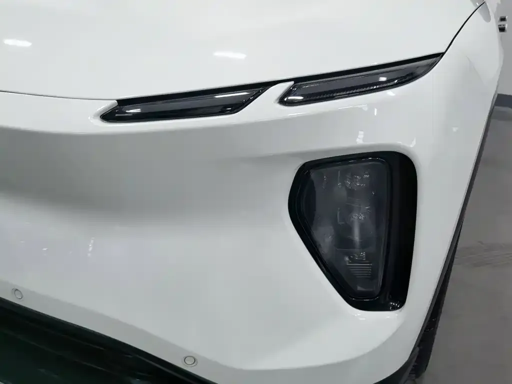 NIO EC6 — фото 6