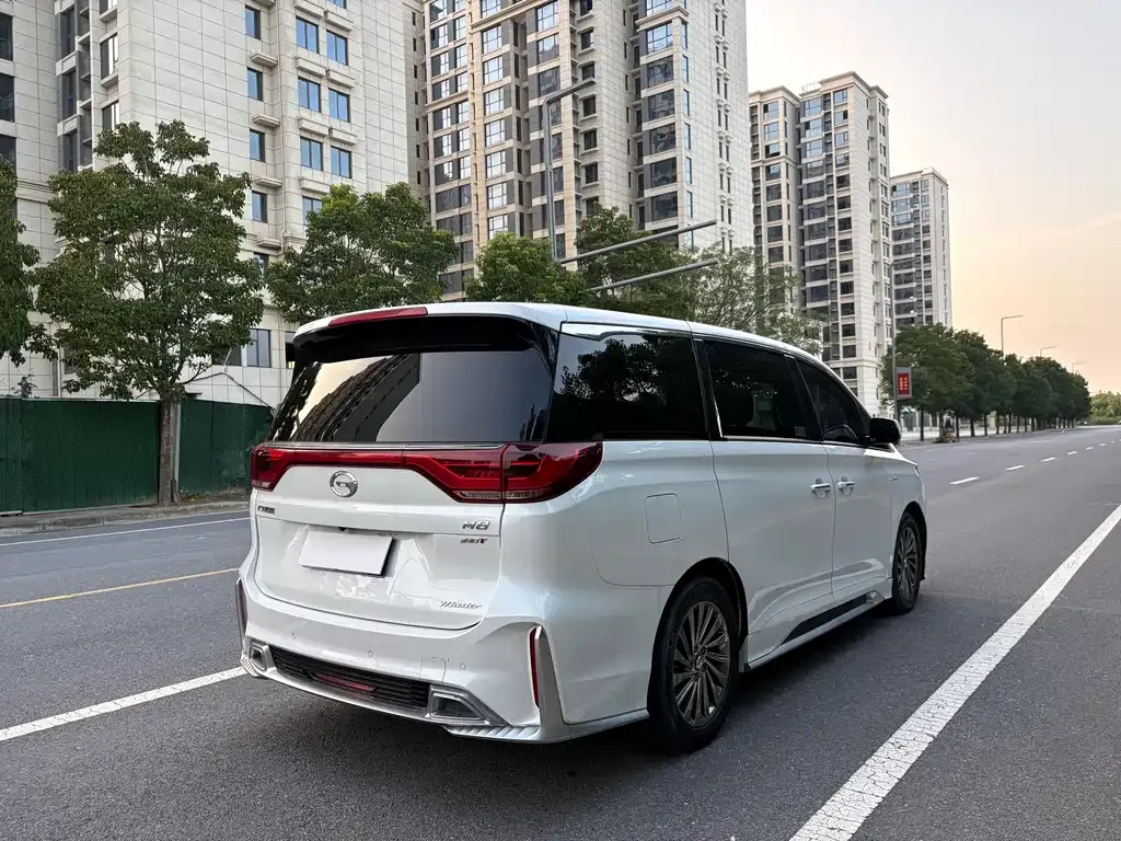 GAC Motor Trumpchi M8 — фото 9