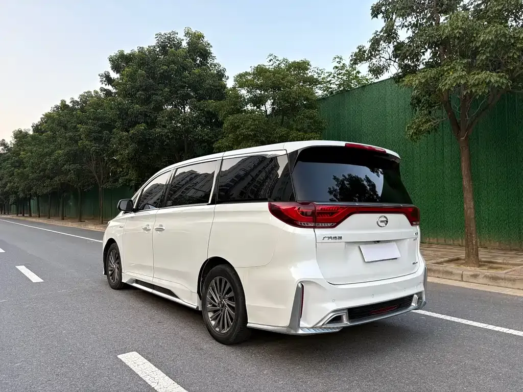 GAC Motor Trumpchi M8 — фото 8