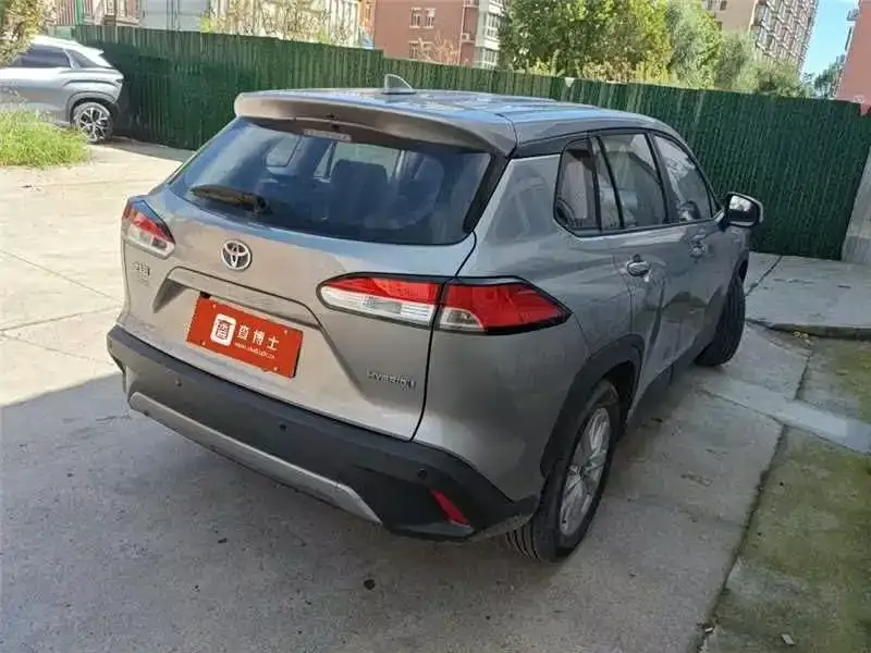Toyota Corolla Cross — фото 8