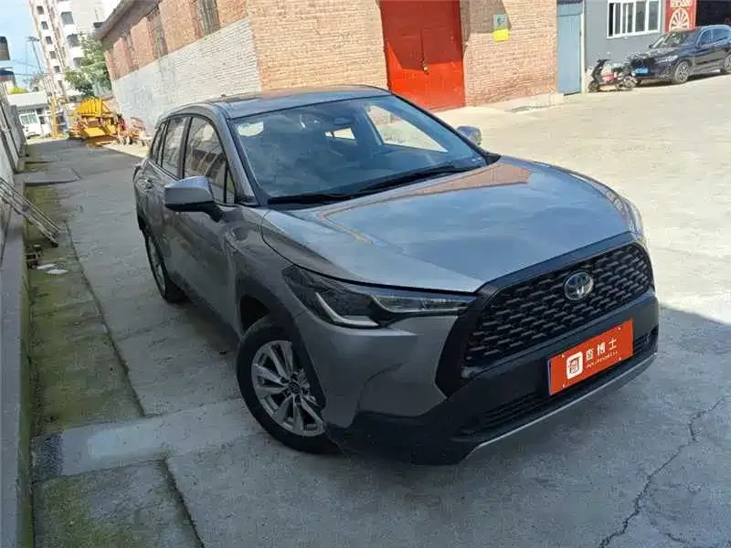 Toyota Corolla Cross — фото 10