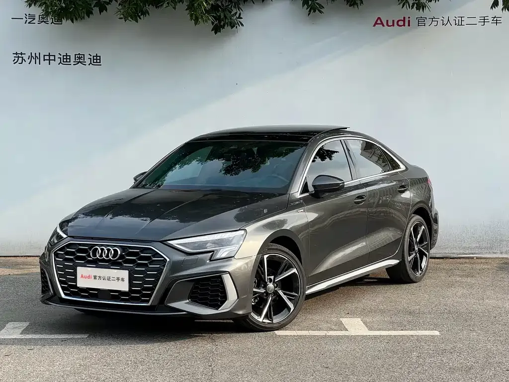 Audi A3 — фото 1