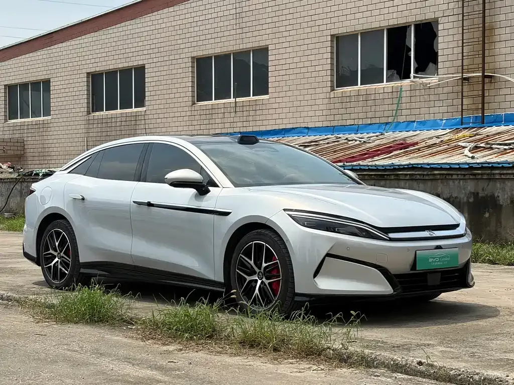 BYD Han L — фото 10
