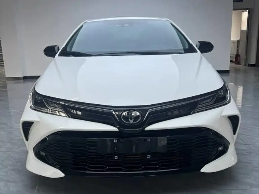 Toyota Corolla — фото 8