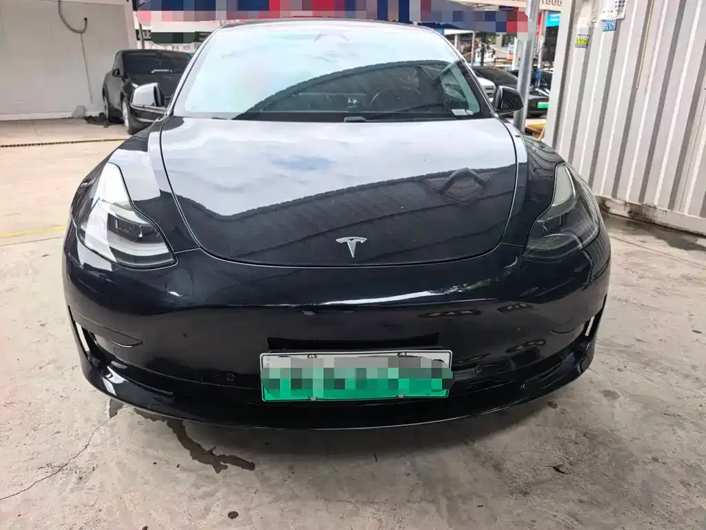 Tesla Model 3 — фото 4