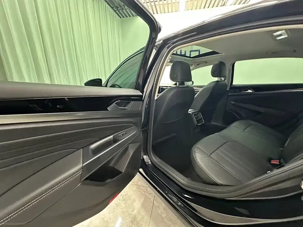 Volkswagen Passat — фото 2