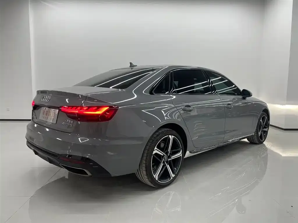 Audi A4L — фото 7