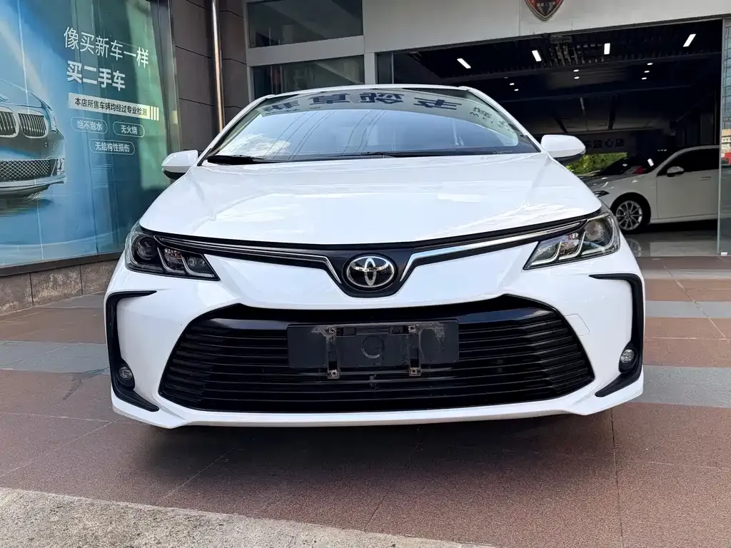Toyota Corolla — фото 9