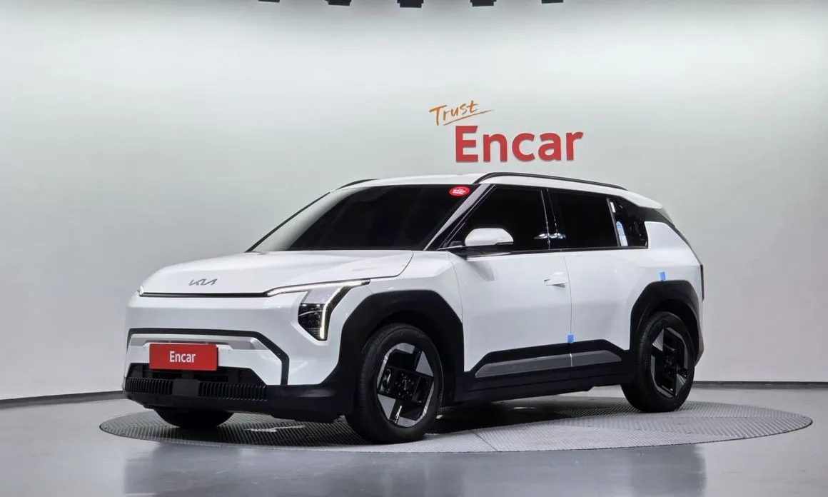Kia EV3 — фото 1