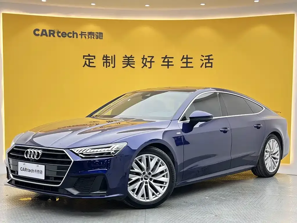 Audi A7 — фото 1