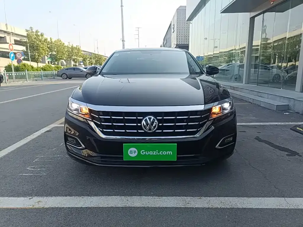 Volkswagen Passat — фото 9