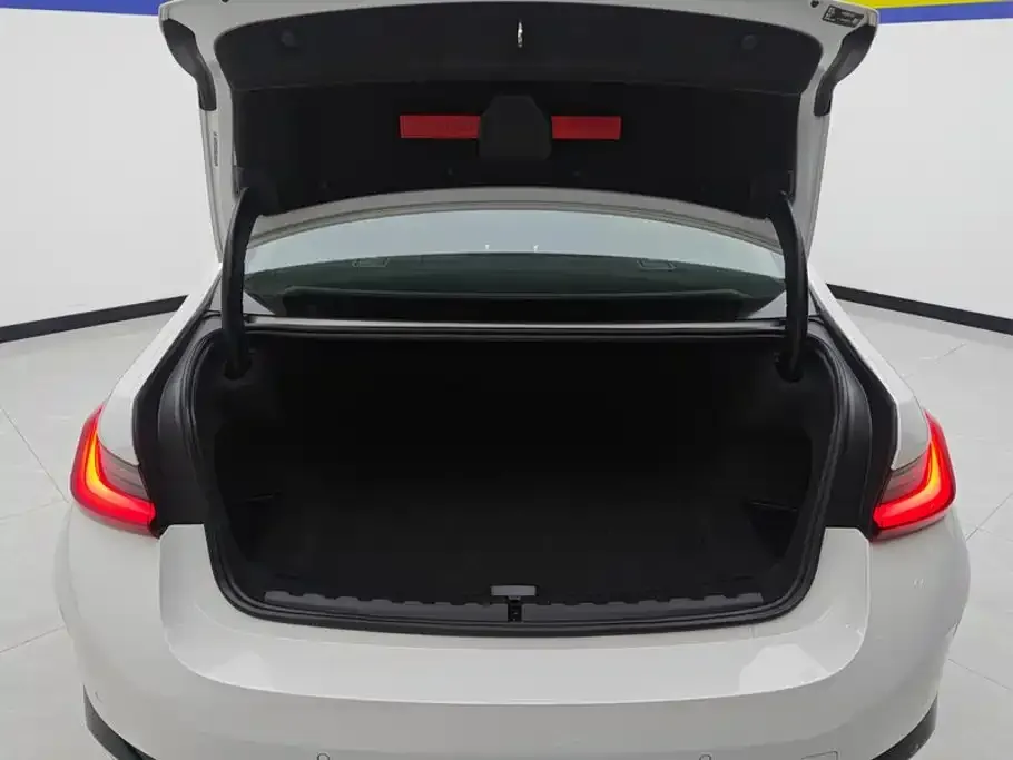 BMW i3 — фото 10