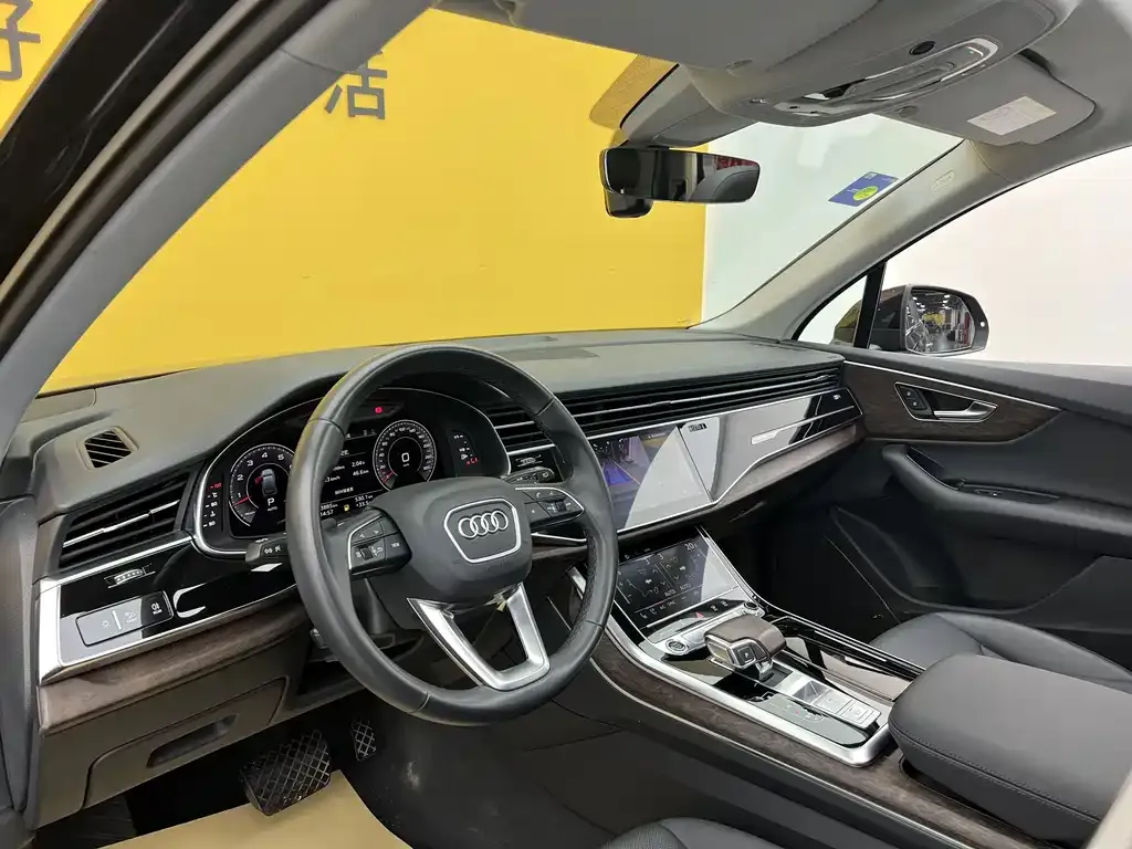 Audi Q7 — фото 4