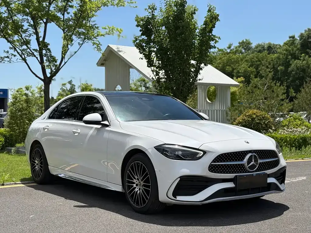 Mercedes-Benz C-Class — фото 10