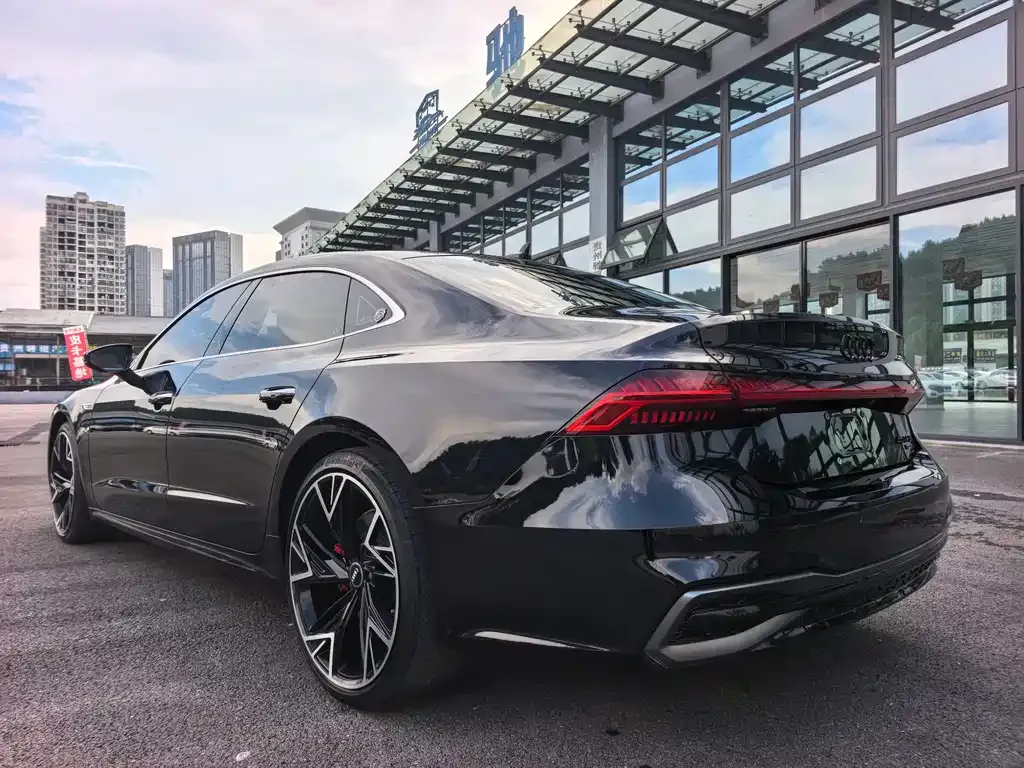 Audi A7L — фото 4