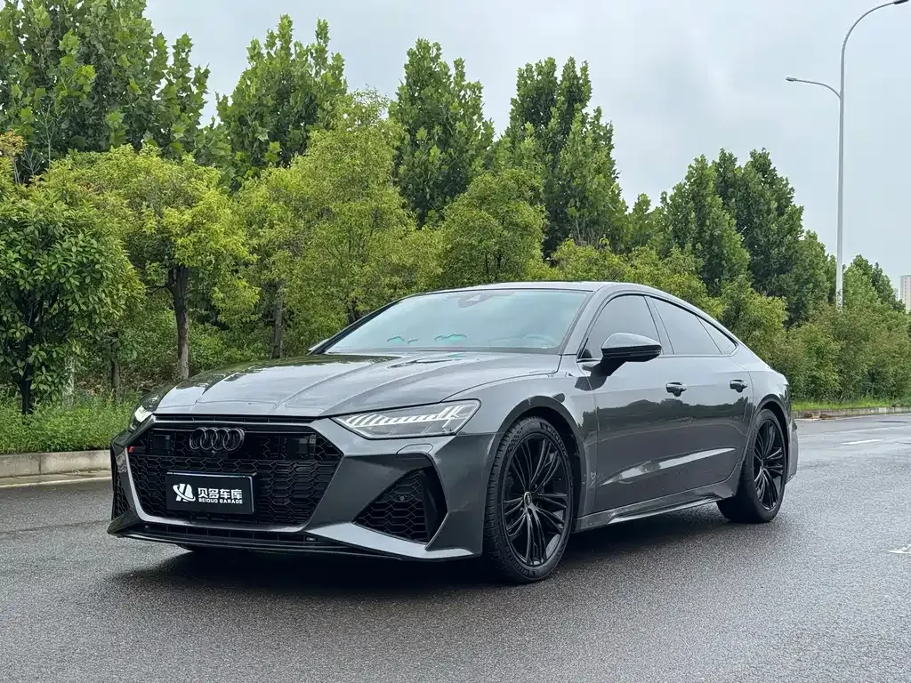 Audi A7 — фото 1