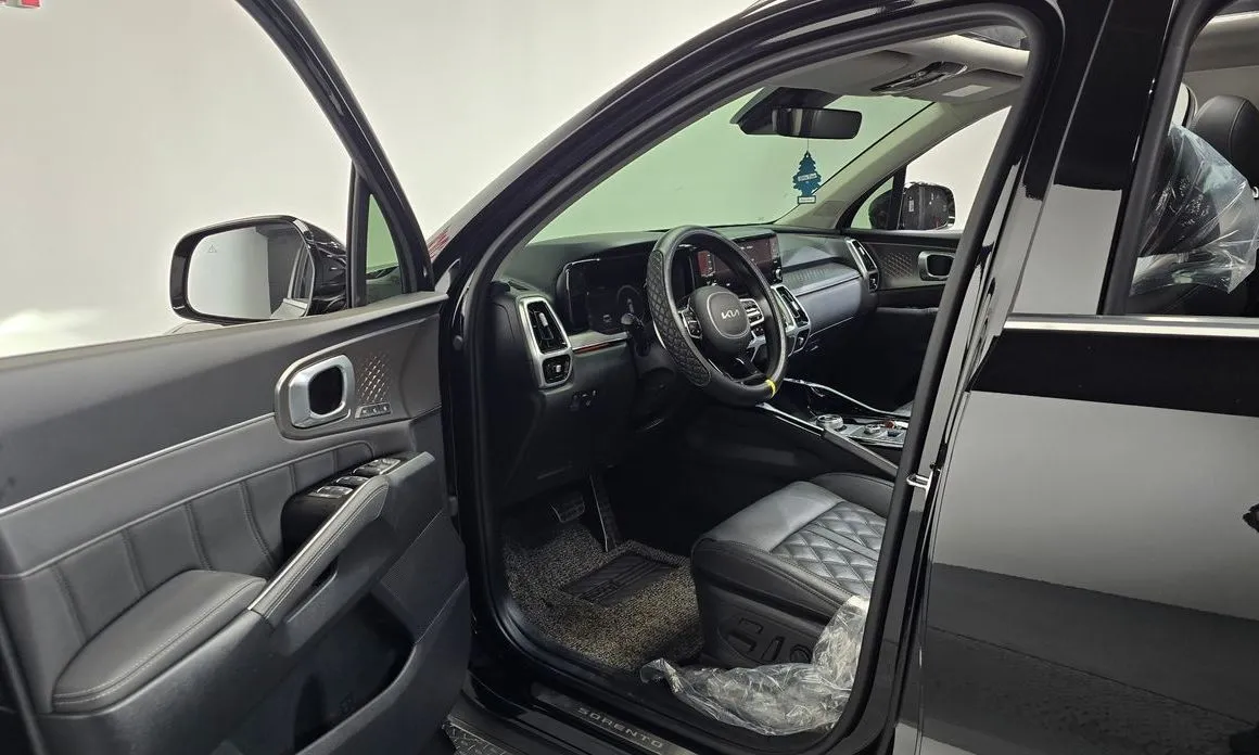 Kia Sorento — фото 10