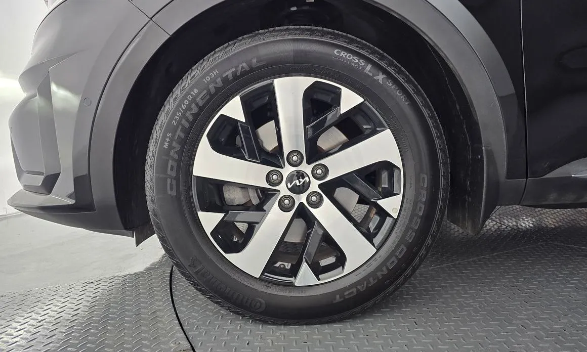 Kia Sorento — фото 5
