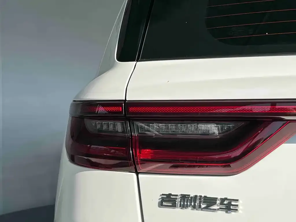 Geely Vision X6 — фото 8