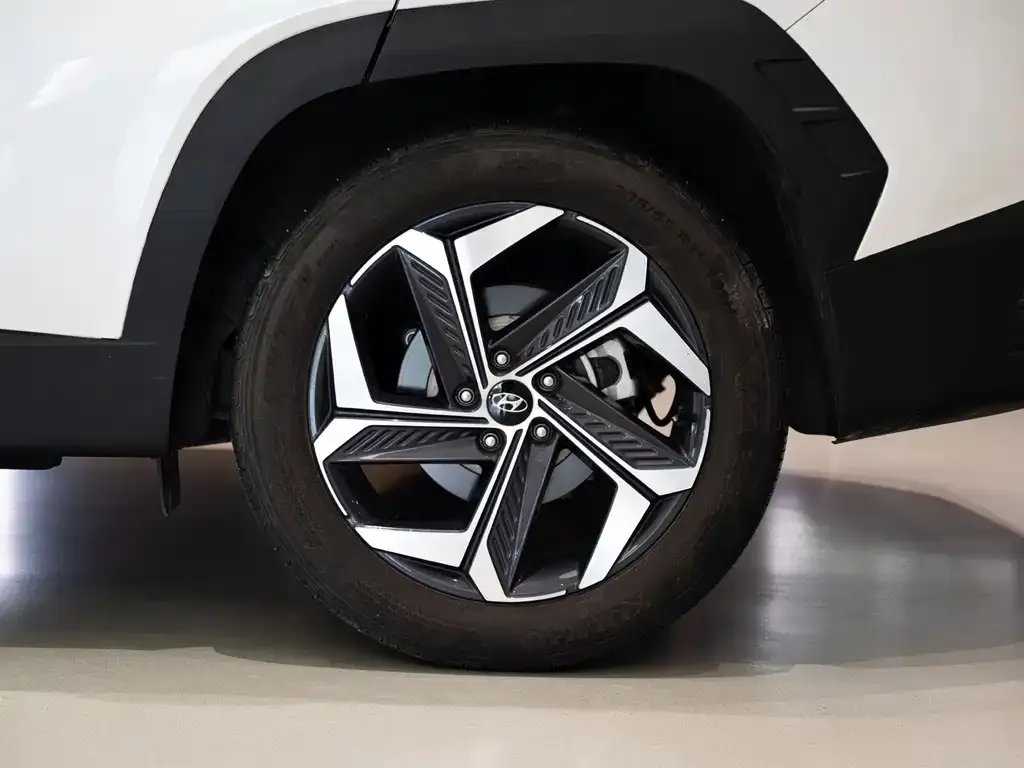 Hyundai Tucson — фото 2