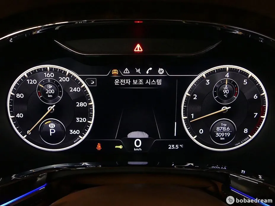 Bentley Flying Spur — фото 2