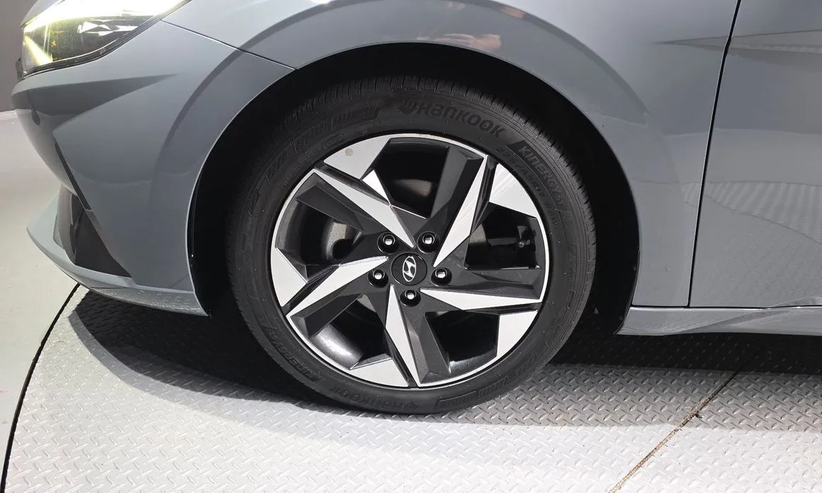 Hyundai AVANTE — фото 7