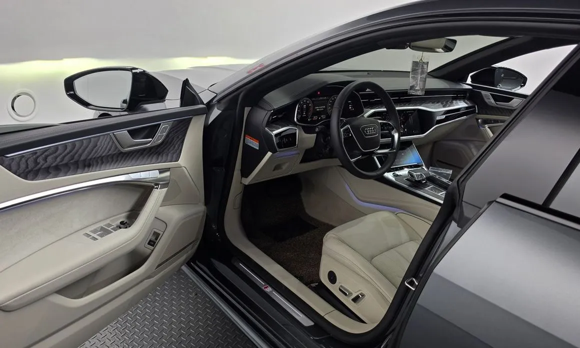 Audi A7 — фото 7
