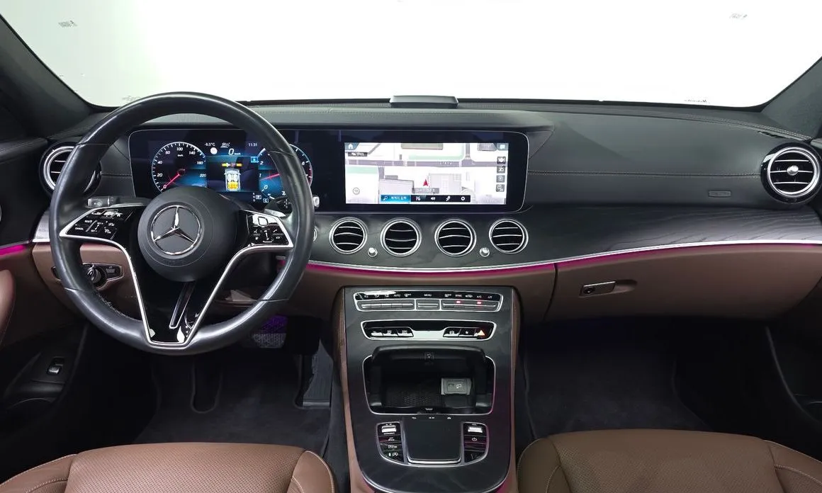 Mercedes-Benz E-Class — фото 10