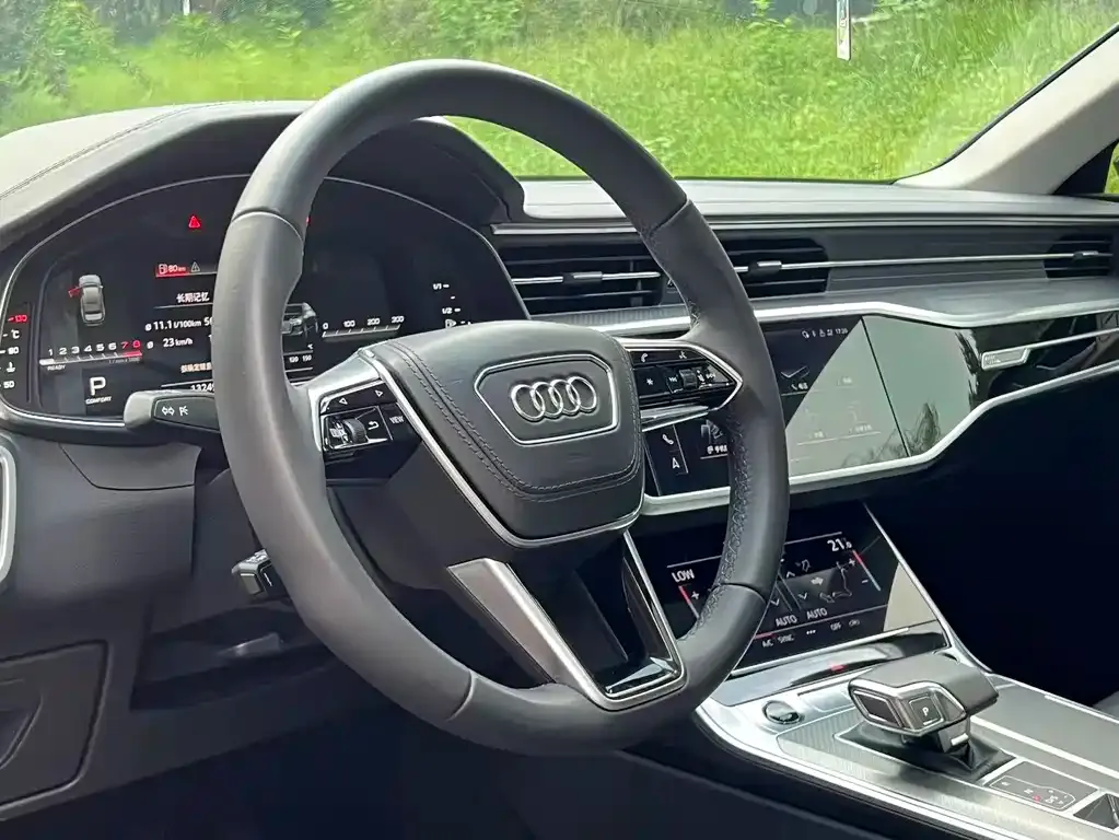 Audi A6L — фото 6