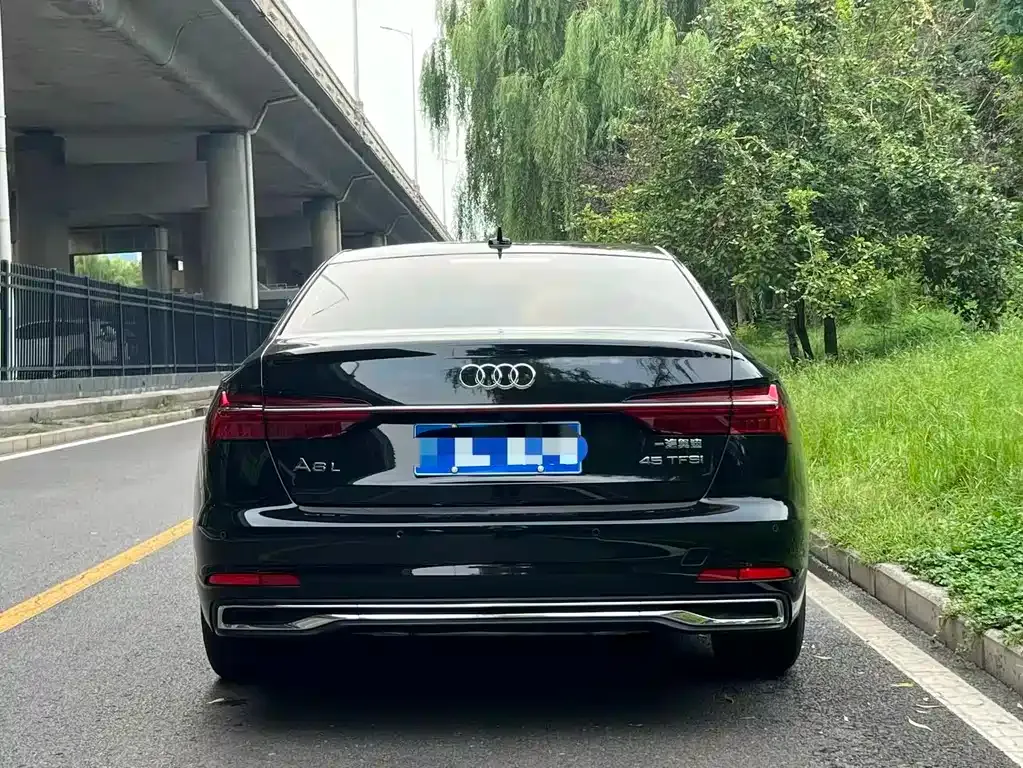 Audi A6L — фото 8