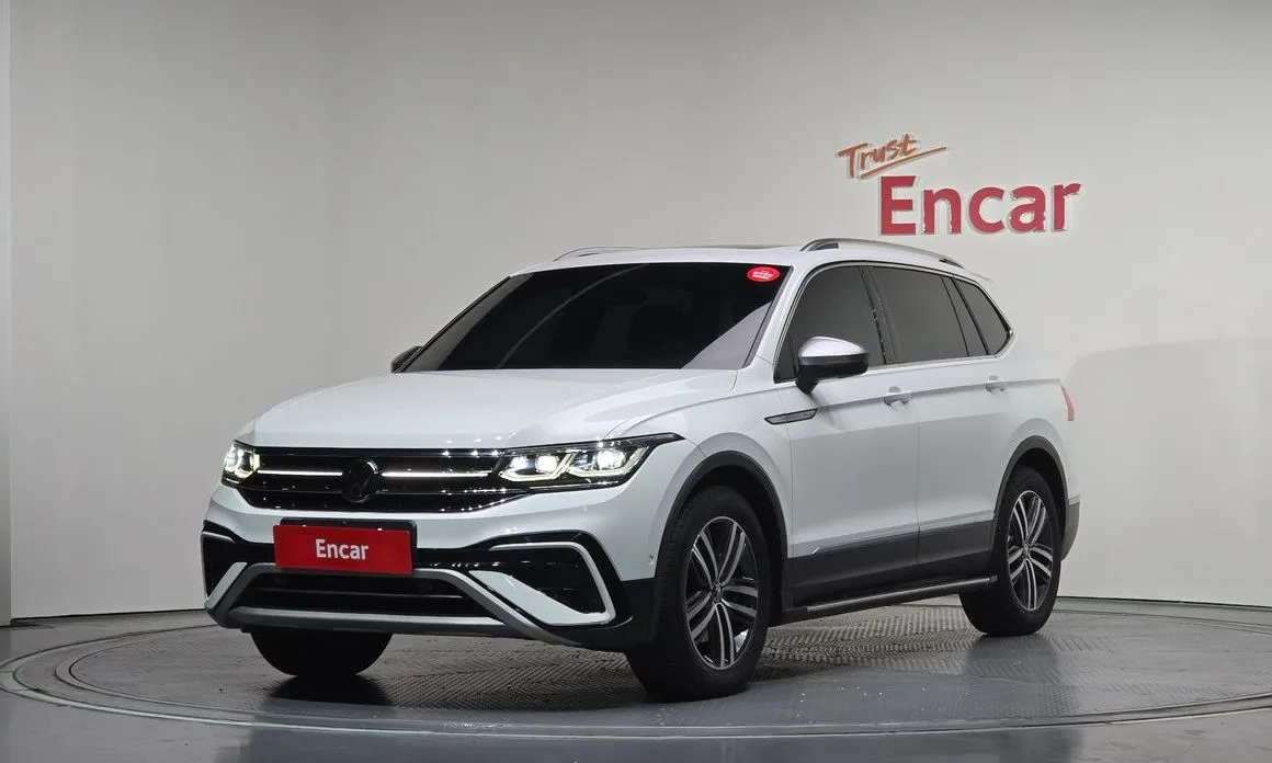 Volkswagen Tiguan — фото 1