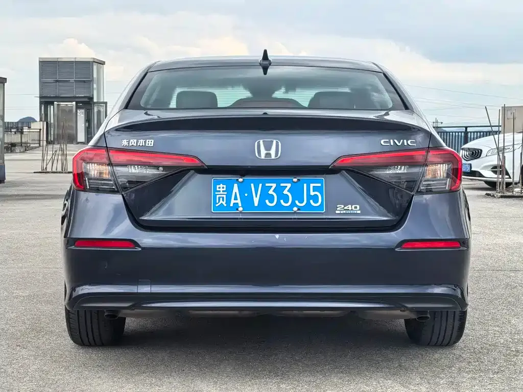 Honda Civic — фото 10