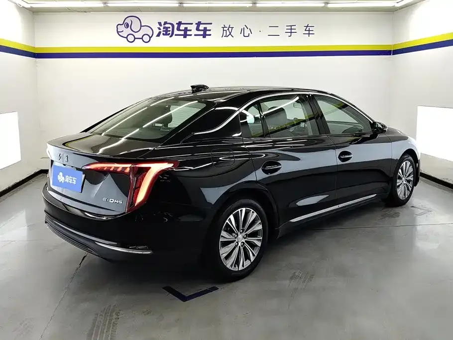 Hongqi E-QM5 — фото 6