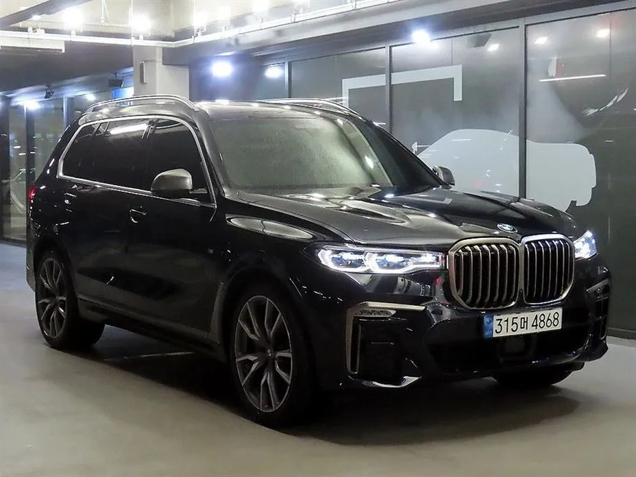 BMW X7 — фото 1