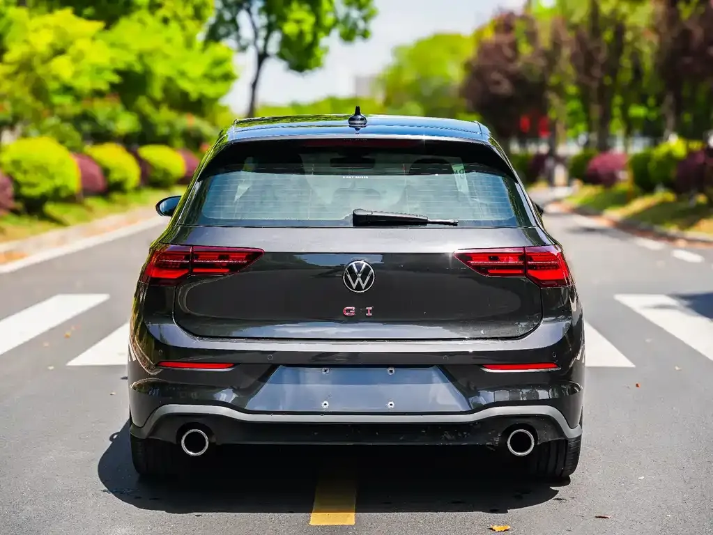 Volkswagen Golf GTI — фото 2