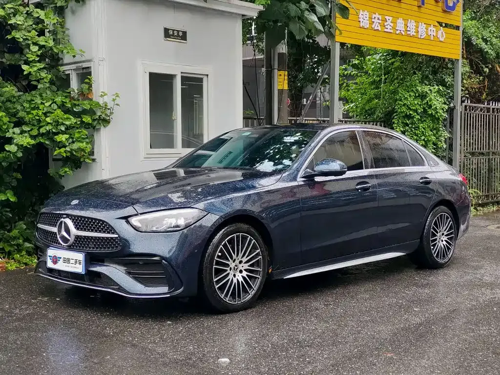 Mercedes-Benz C-Class — фото 1